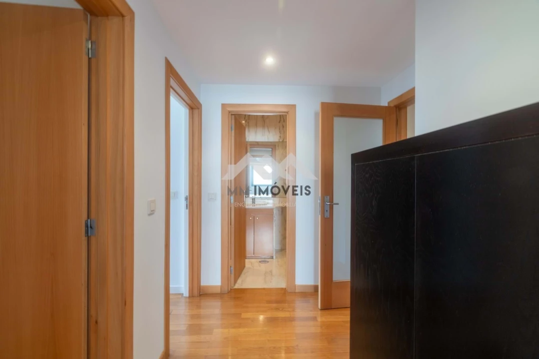 Apartamento T3 para Arrendamento em Ramalde Foto 20