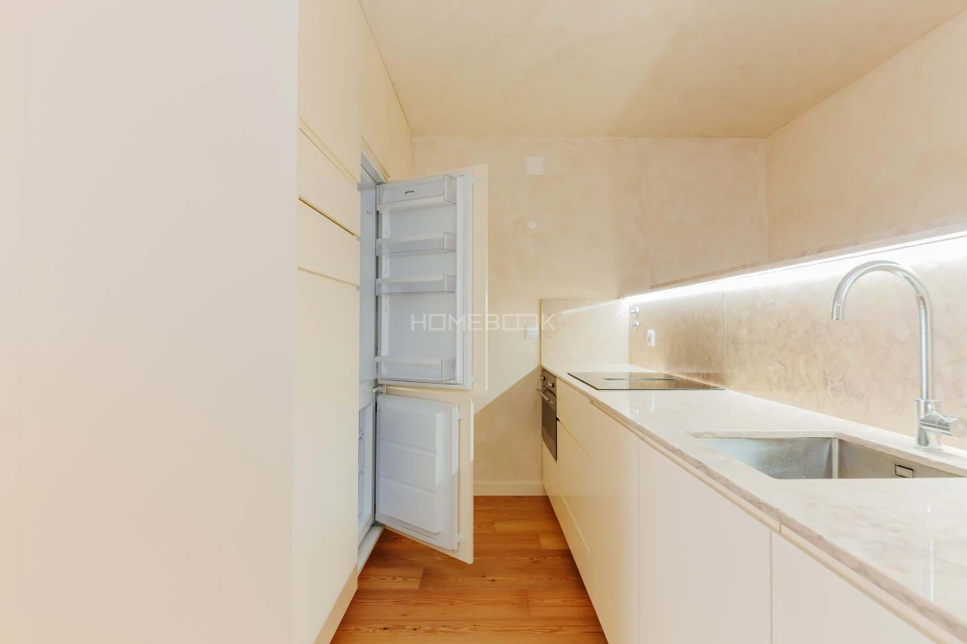 Apartamento T1 para Venda em Misericórdia Foto 8