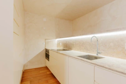 Apartamento T1 para Venda em Misericórdia