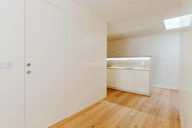 Apartamento T1 para Venda em Misericórdia Foto 5