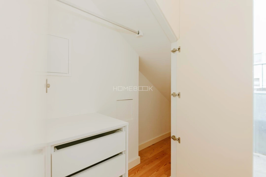 Apartamento T1 para Venda em Misericórdia Foto 17