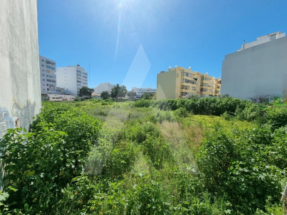 Terreno para Venda em Olhão Foto 3