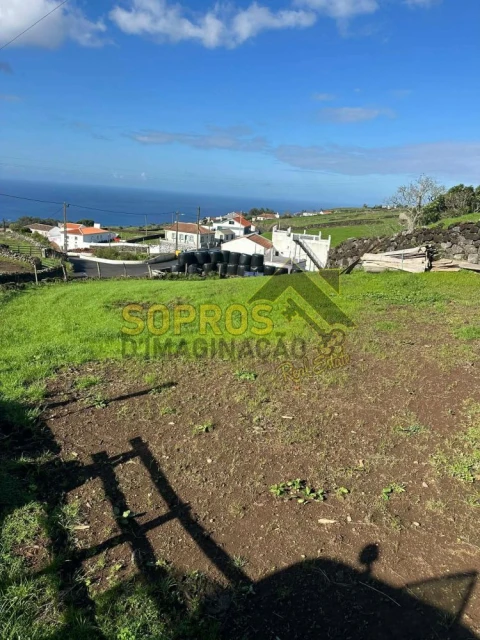 Terreno para Venda em Doze Ribeiras