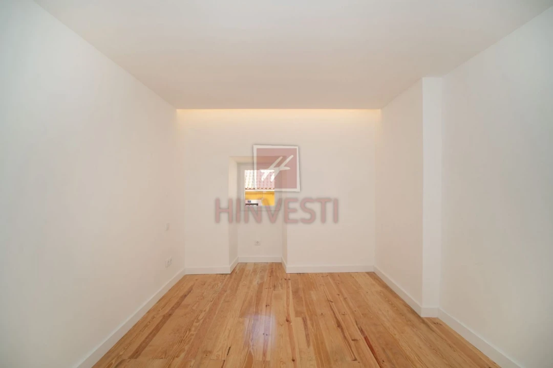 Apartamento T2 para Venda em São Vicente Foto 11