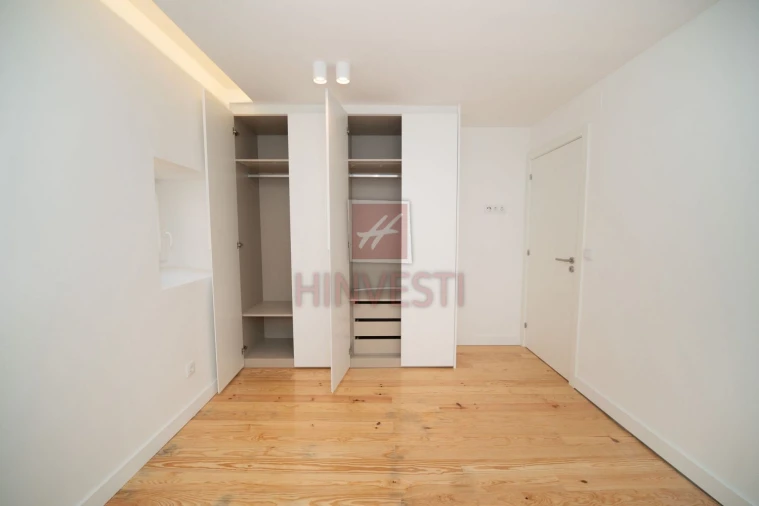 Apartamento T2 para Venda em São Vicente Foto 14