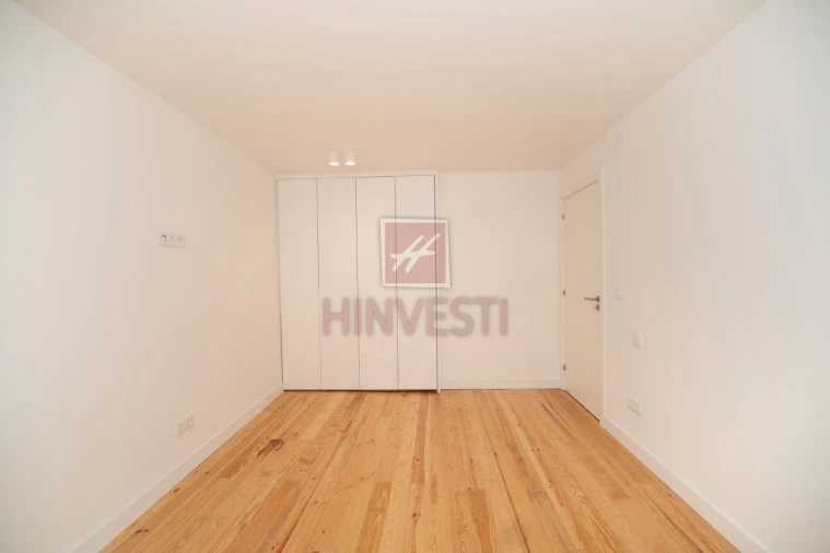 Apartamento T2 para Venda em São Vicente Foto 9