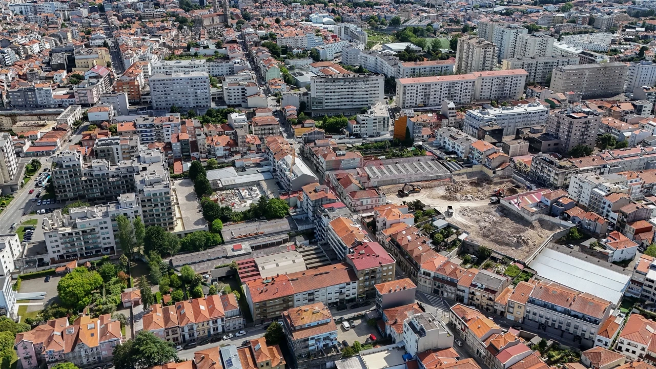 Apartamento T3 para Venda em Cedofeita, Santo Ildefonso, Sé, Miragaia, São Nicolau e Vitória Foto 35