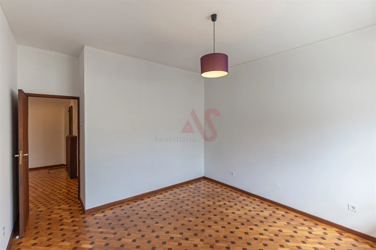Apartamento T3 para Venda em Cedofeita, Santo Ildefonso, Sé, Miragaia, São Nicolau e Vitória Foto 14