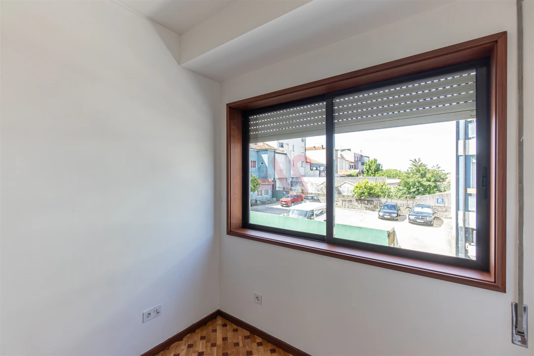 Apartamento T3 para Venda em Cedofeita, Santo Ildefonso, Sé, Miragaia, São Nicolau e Vitória Foto 5