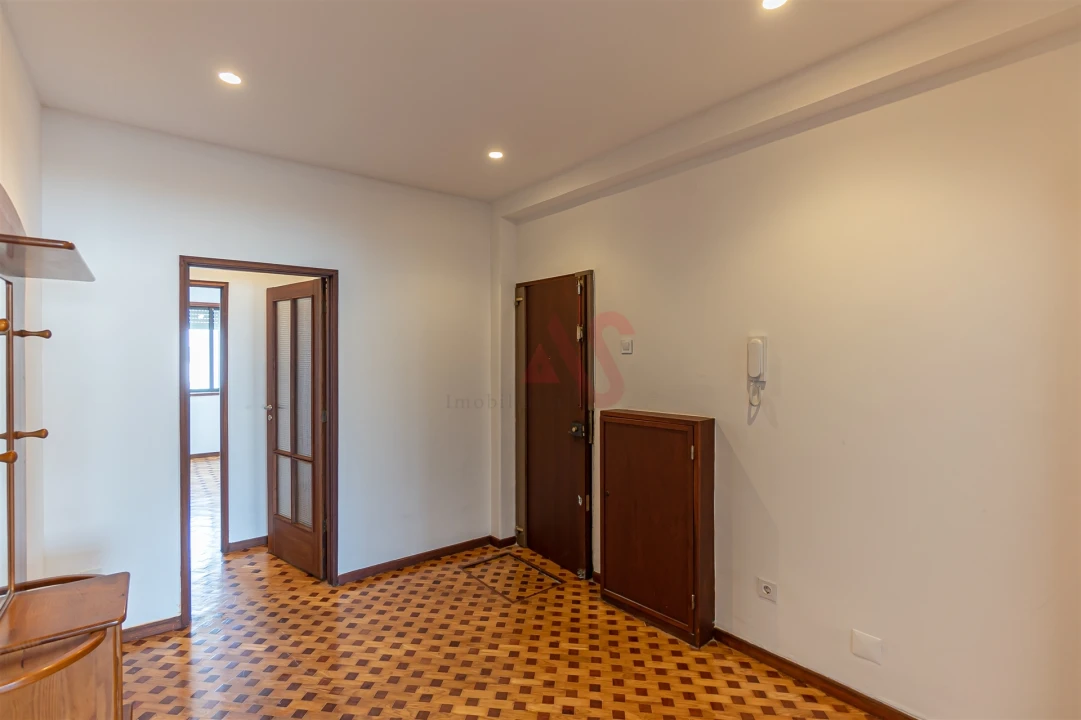 Apartamento T3 para Venda em Cedofeita, Santo Ildefonso, Sé, Miragaia, São Nicolau e Vitória Foto 30
