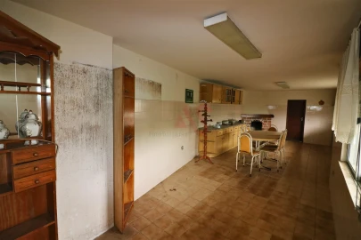 Moradia T3 para Venda em Cepães e Fareja