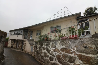 Moradia T3 para Venda em Cepães e Fareja