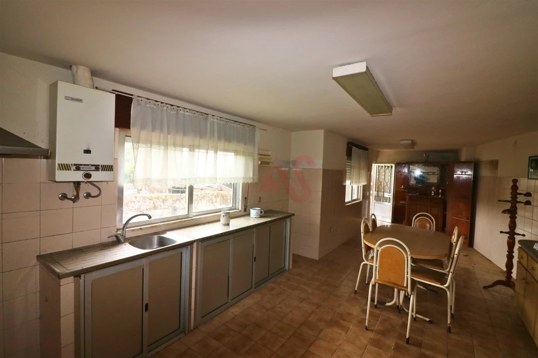 Moradia T3 para Venda em Cepães e Fareja Foto 12