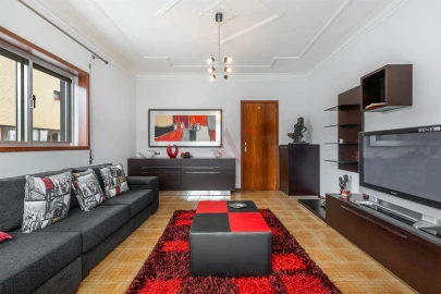 Moradia T3 para Venda em Sobrosa