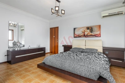 Moradia T3 para Venda em Sobrosa