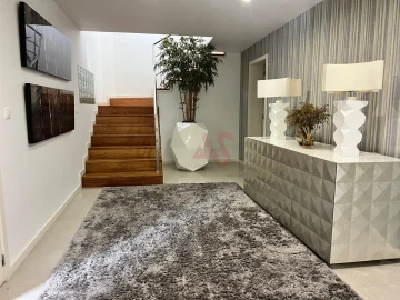 Moradia T3 para Venda em Guardizela