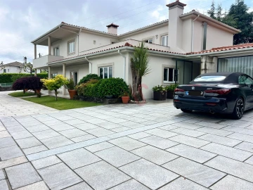 Moradia T3 para Venda em Guardizela