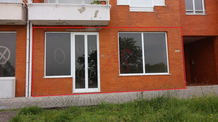 Loja para Venda em Caldas de Vizela (São Miguel e São João)