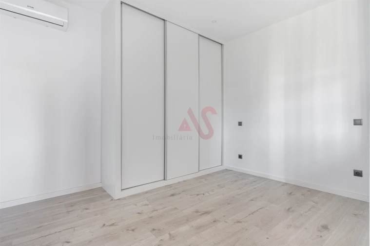 Apartamento T2 para Venda em Caldas de Vizela (São Miguel e São João) Foto 5