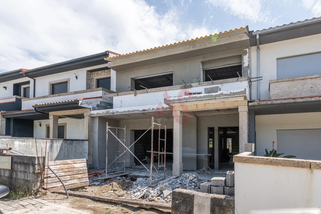 Moradia T3 para Venda em Arões (São Romão) Foto 22