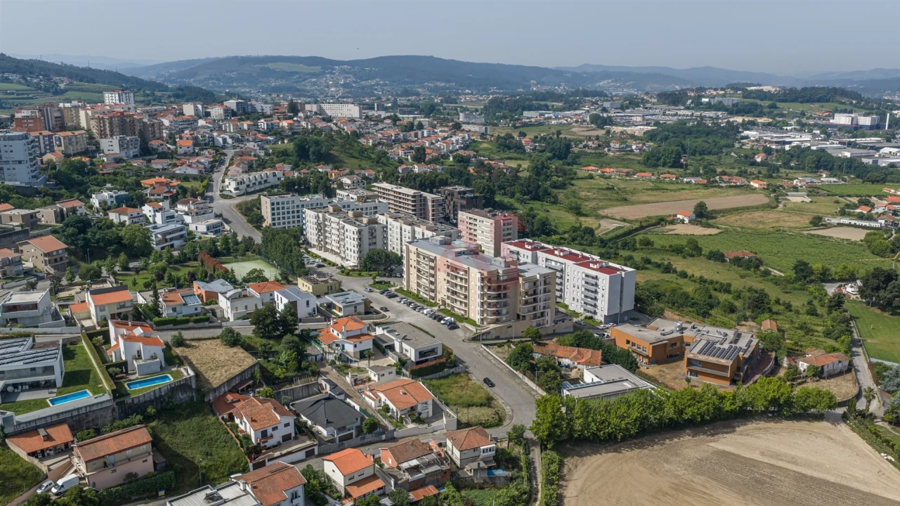 Apartamento T2 para Venda em Penafiel Foto 4