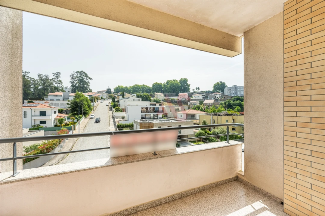 Apartamento T2 para Venda em Penafiel Foto 25