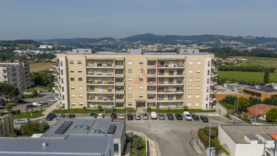Apartamento T2 para Venda em Penafiel Foto 8