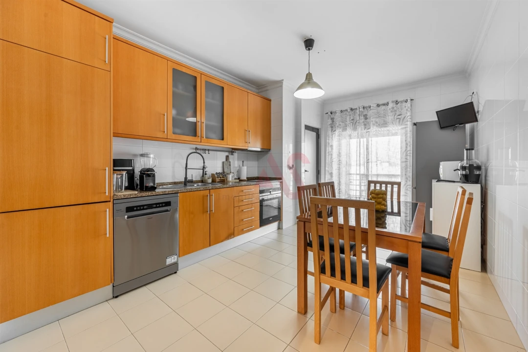 Apartamento T2 para Venda em Penafiel Foto 12
