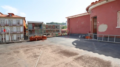 Moradia T5 para Venda em Oliveira, São Paio e São Sebastião