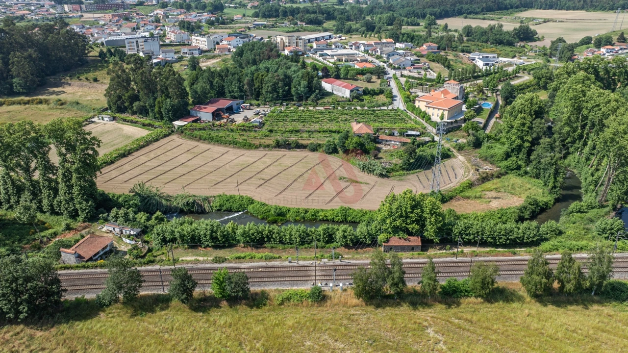 Quinta T0 para Venda em Penafiel Foto 5