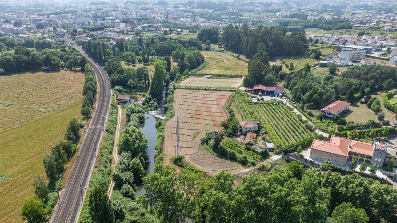 Quinta T0 para Venda em Penafiel Foto 4
