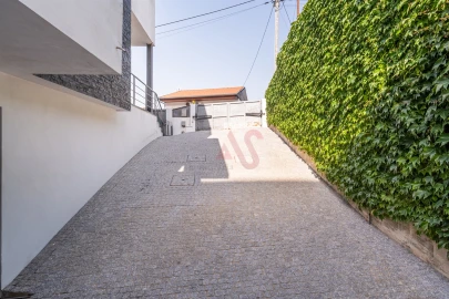 Moradia T3 para Venda em Pombeiro de Ribavizela