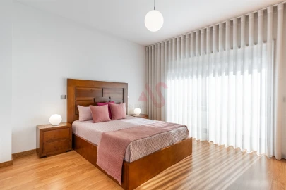 Moradia T3 para Venda em Pombeiro de Ribavizela