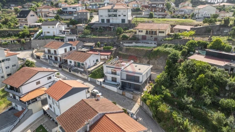 Moradia T3 para Venda em Pombeiro de Ribavizela
