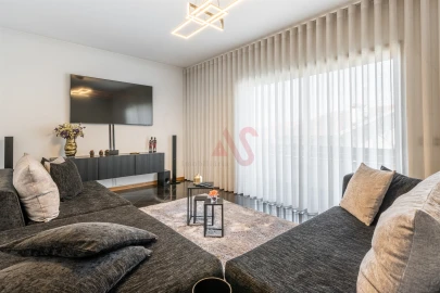 Moradia T3 para Venda em Pombeiro de Ribavizela