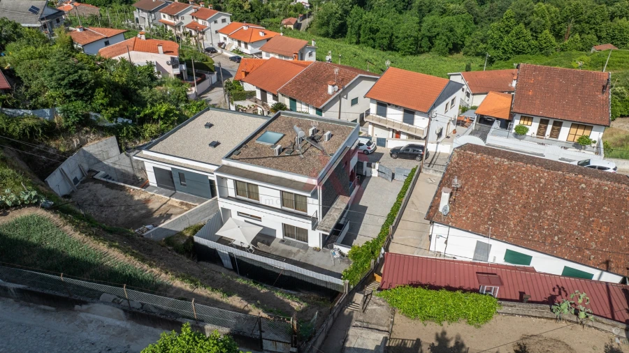 Moradia T3 para Venda em Pombeiro de Ribavizela Foto 29