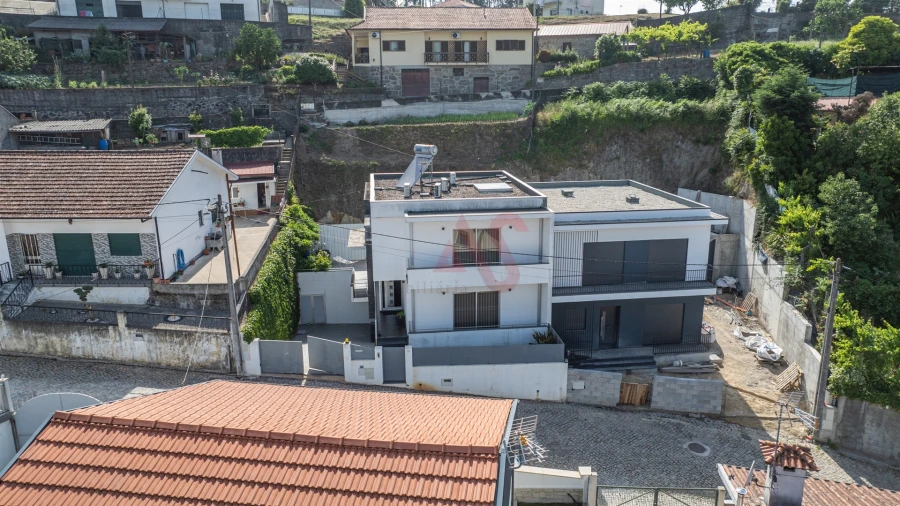 Moradia T3 para Venda em Pombeiro de Ribavizela Foto 31