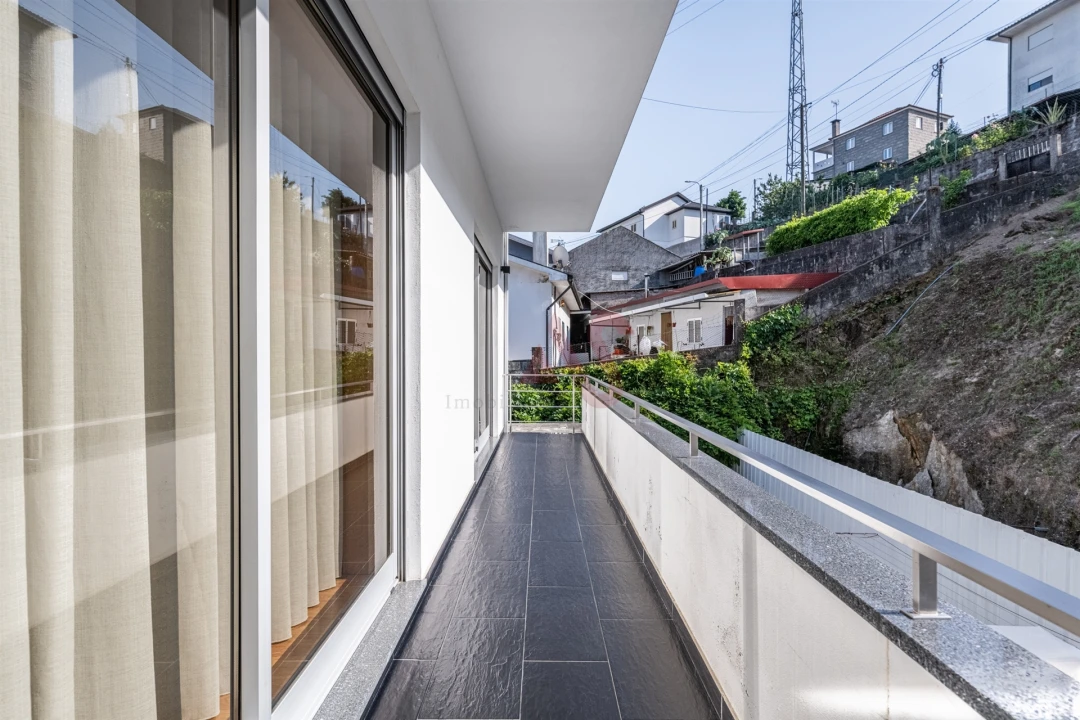 Moradia T3 para Venda em Pombeiro de Ribavizela Foto 15