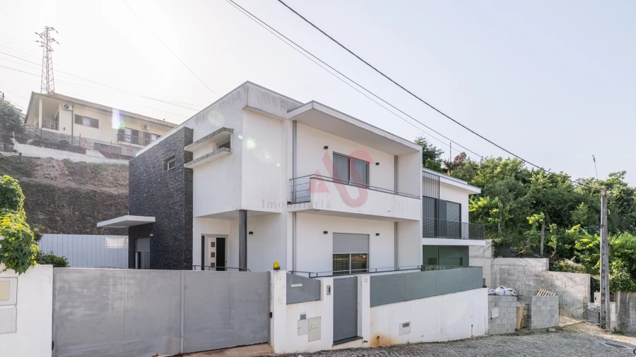 Moradia T3 para Venda em Pombeiro de Ribavizela