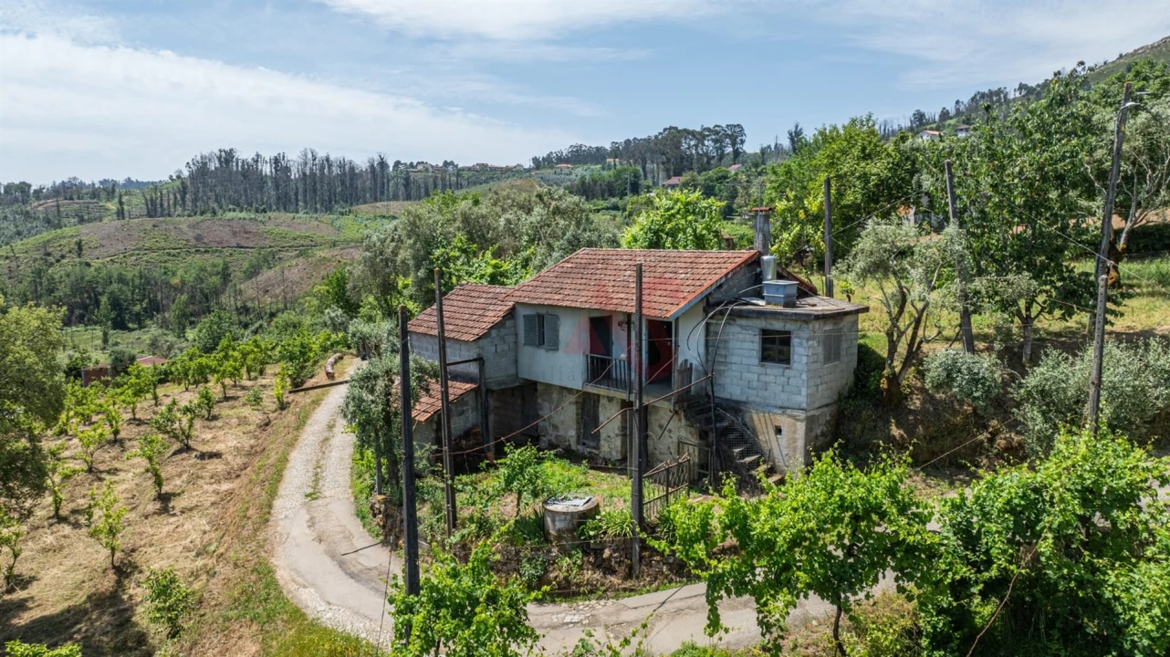 Moradia T2 para Venda em Fervença Foto 3