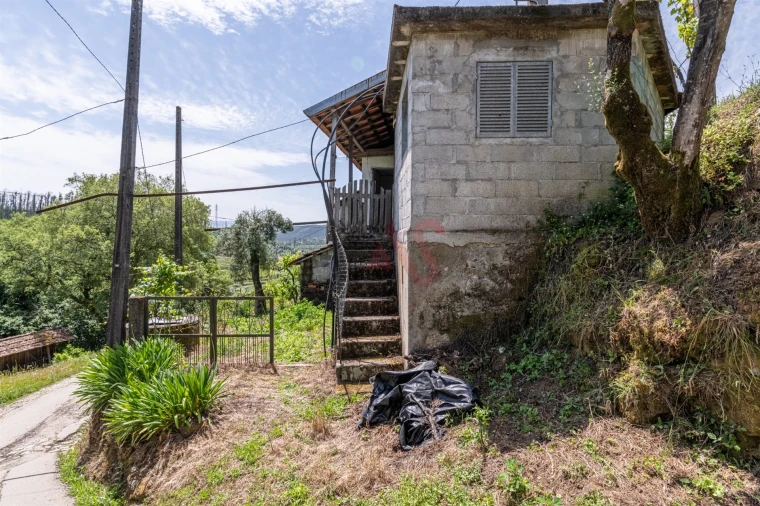 Moradia T2 para Venda em Fervença Foto 6