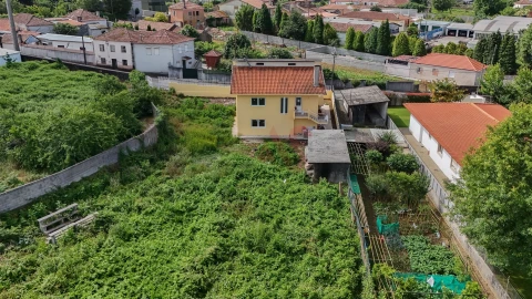 Moradia T3 para Venda em Santa Maria de Lamas