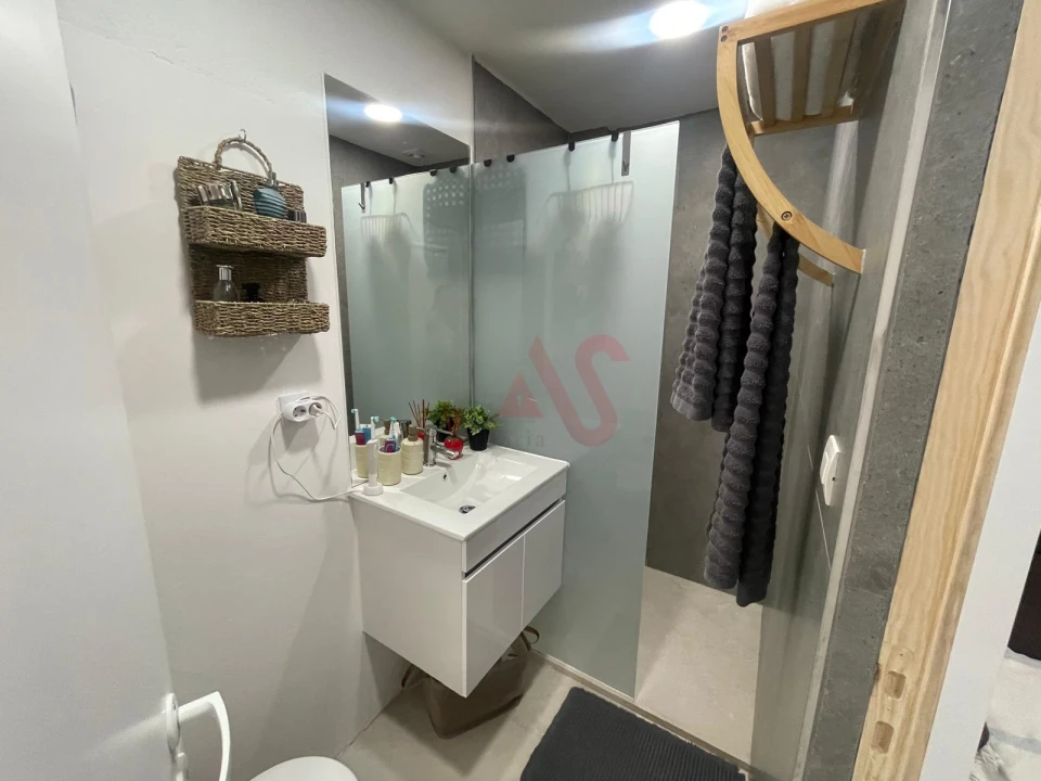 Apartamento T2 para Venda em Fermentões Foto 9