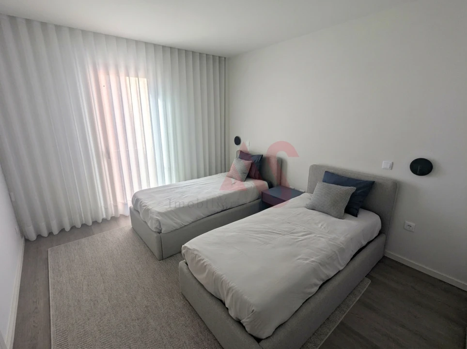 Apartamento T1 para Venda em Azurem Foto 11