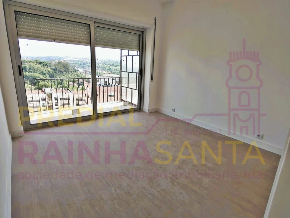 Apartamento T1 para Venda em Eiras e São Paulo de Frades Foto 5