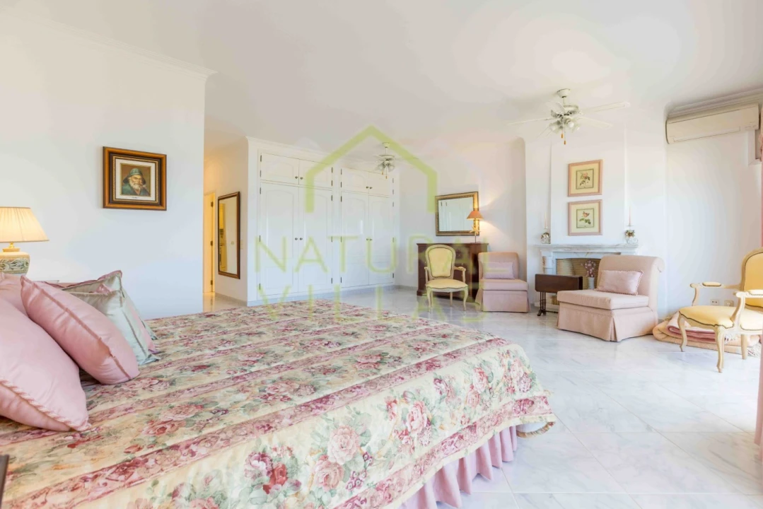 Apartamento T3 para Venda em Quarteira Foto 10