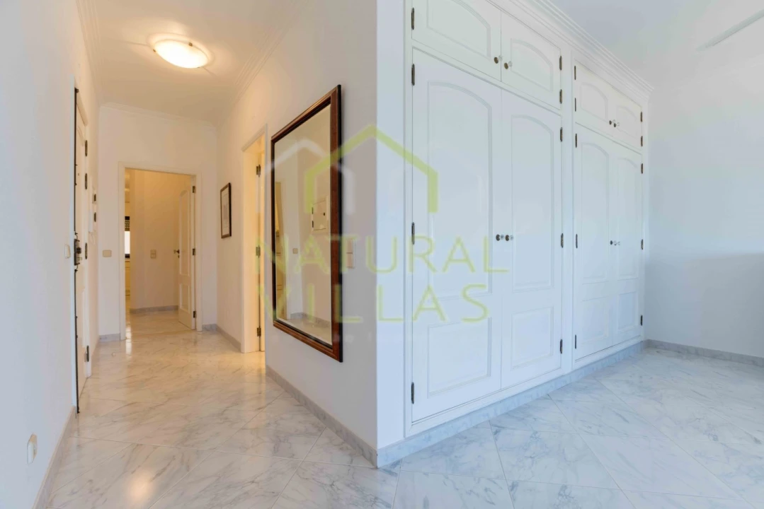 Apartamento T3 para Venda em Quarteira Foto 12