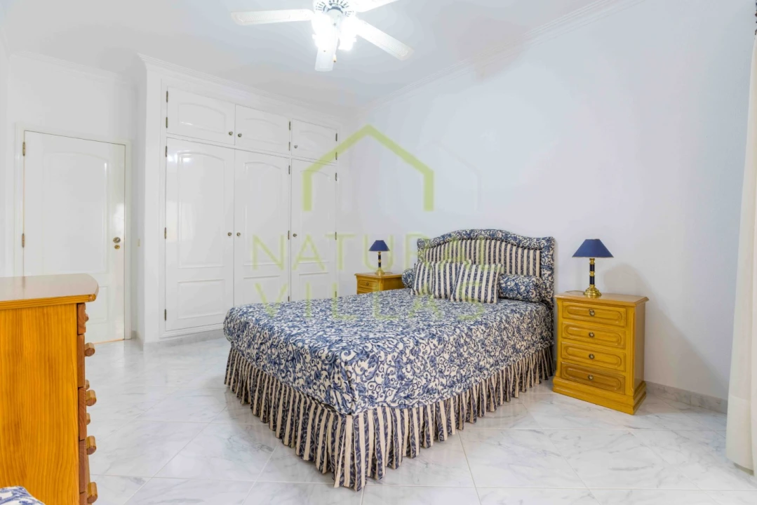 Apartamento T3 para Venda em Quarteira Foto 20