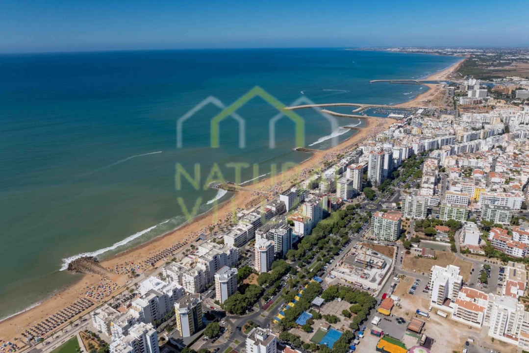 Apartamento T3 para Venda em Quarteira Foto 32