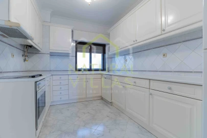 Apartamento T3 para Venda em Quarteira
